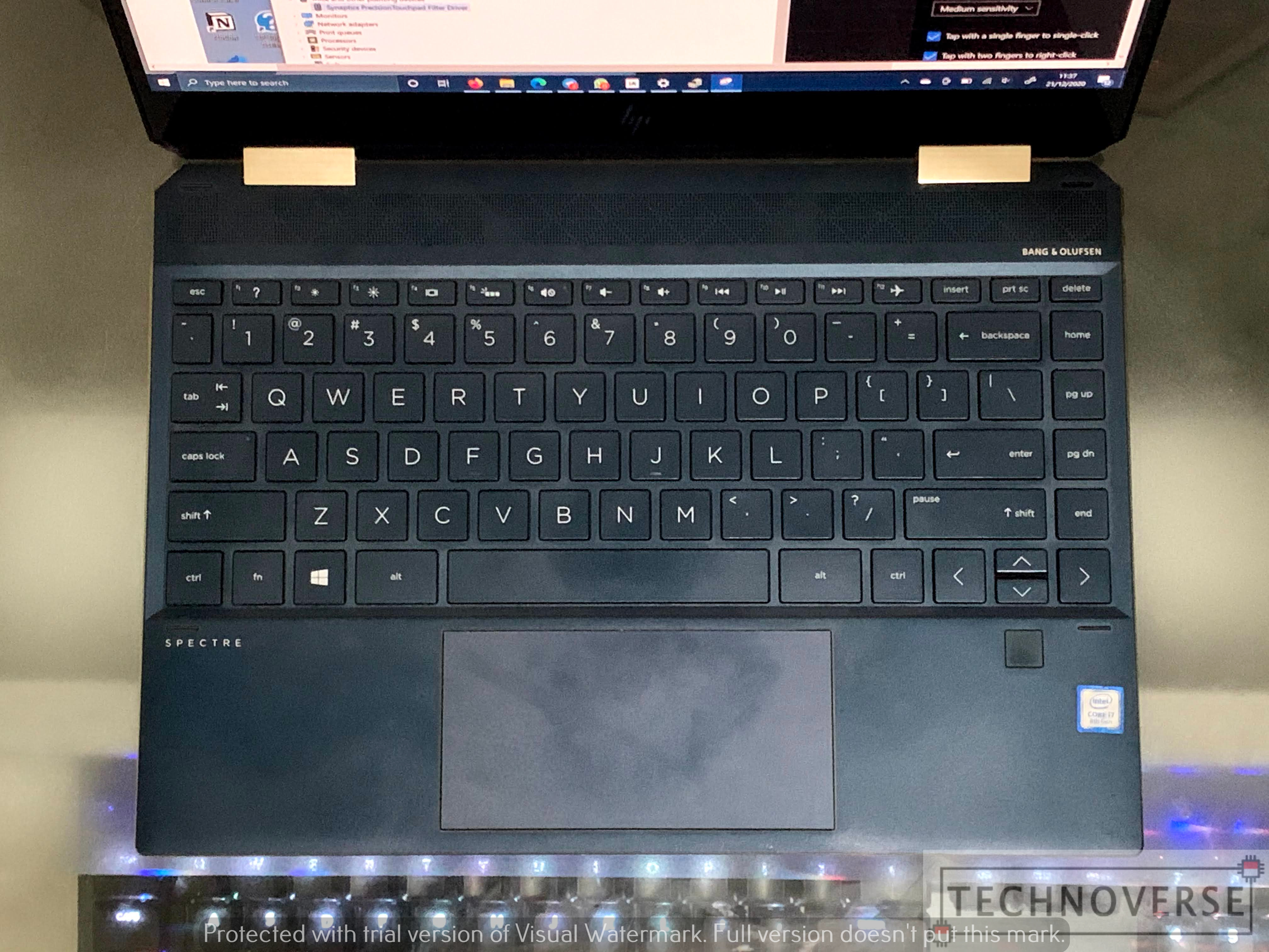 hp-spectre-x360-keyboard-trackpad